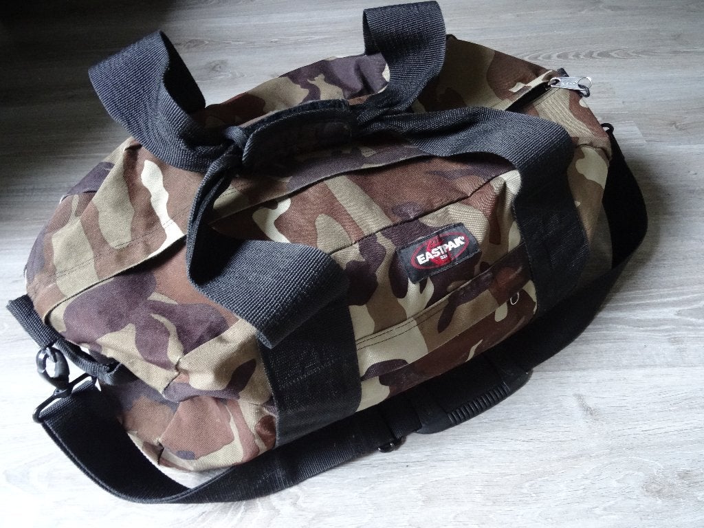 Eastpak reistas, Gebruikt, 20 tot 30 cm, 55 tot 75 cm, Wieltjes