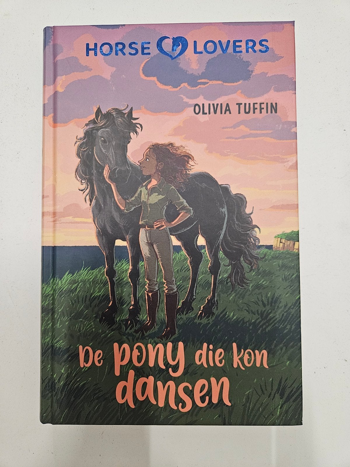 Olivia Tuffin - De pony die kon dansen, Ophalen of Verzenden, Zo goed als nieuw, Olivia Tuffin