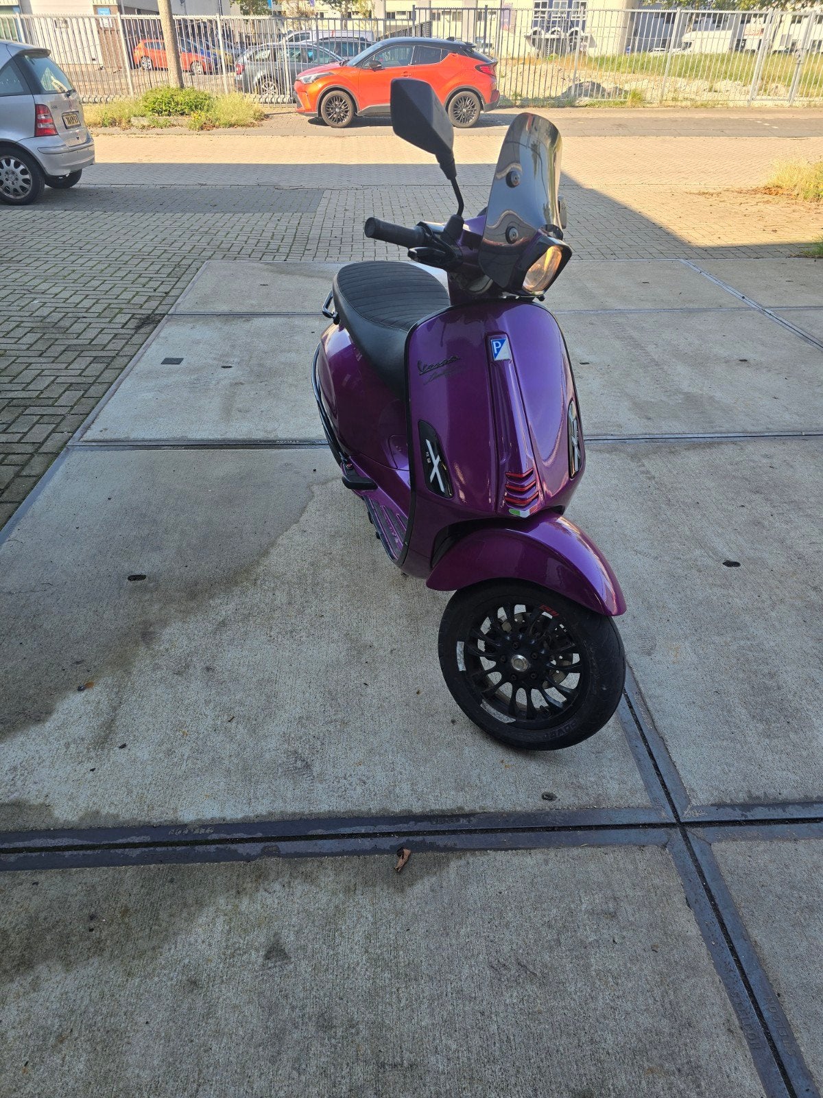 Unieke Vespa Primavera/Sprint - Custom Paars Metallic, Gebruikt, Overige modellen, Maximaal 45 km/u, Ophalen of Verzenden
