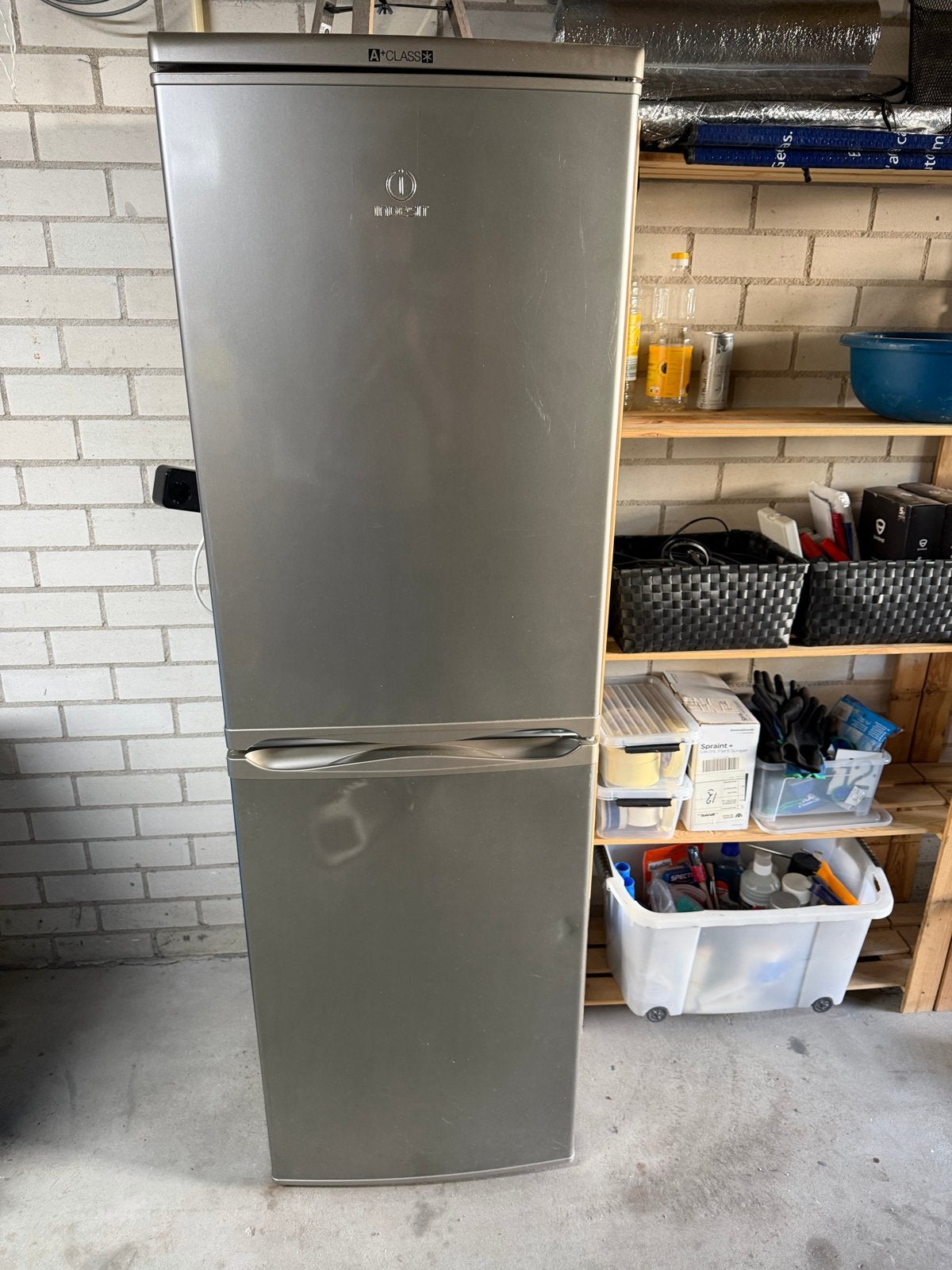 Indesit Koelkast met aparte vriezer A+ Klasse, Ophalen, Gebruikt, 200 liter of meer, 60 cm of meer