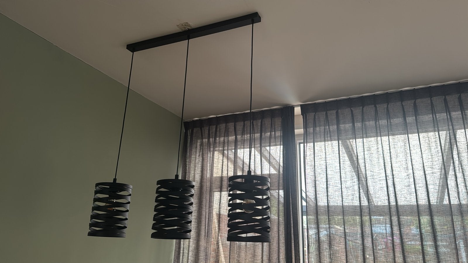 Cremella Bauhaus stijl hanglamp - Zwart metaal, Ophalen, Zo goed als nieuw, Metaal, E27 (groot)