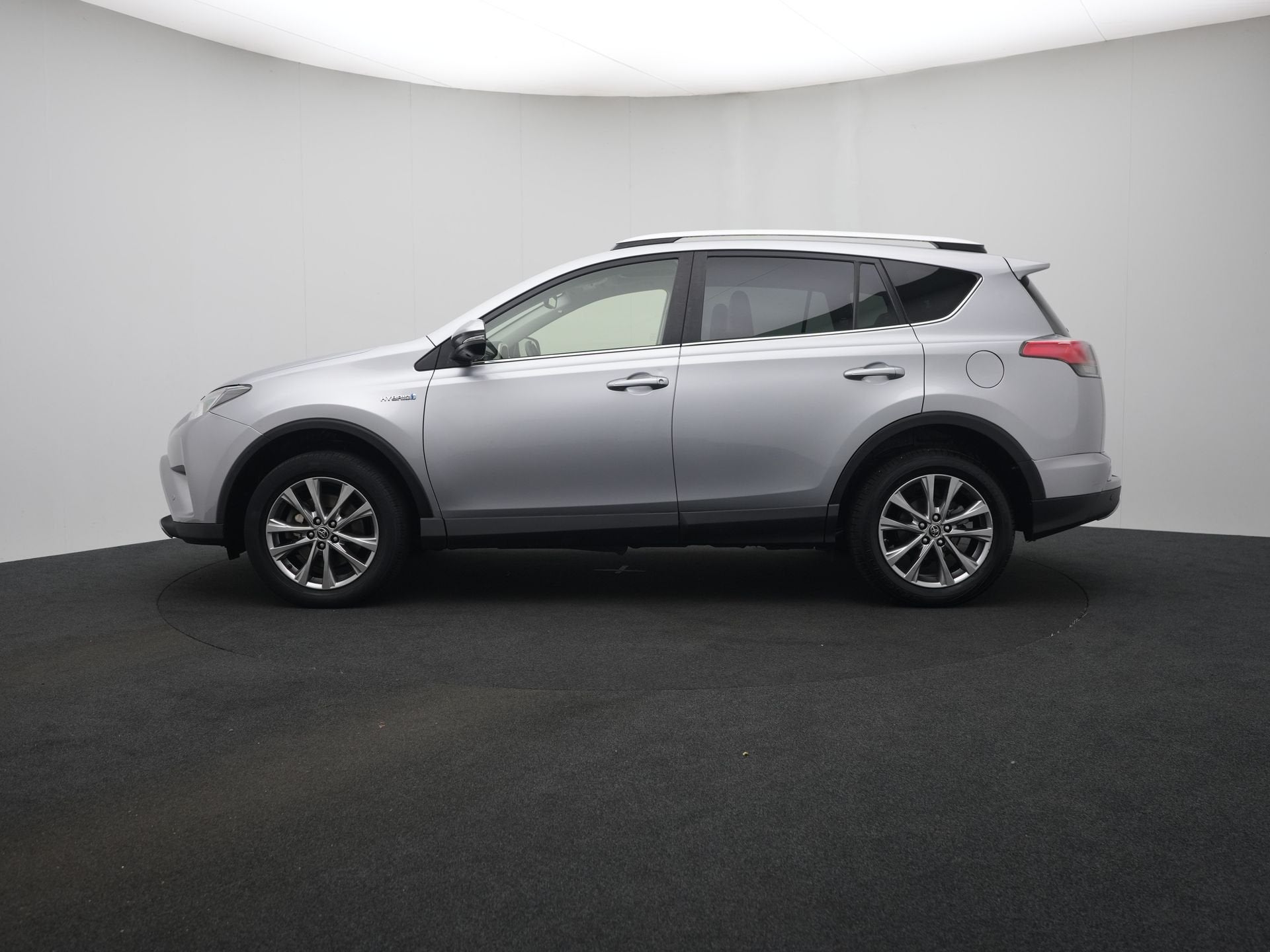 Toyota RAV4 2.5 Hybrid AWD Executive | Stuur-Stoelverwarming, Automaat, Gebruikt, 1650 kg, Leder