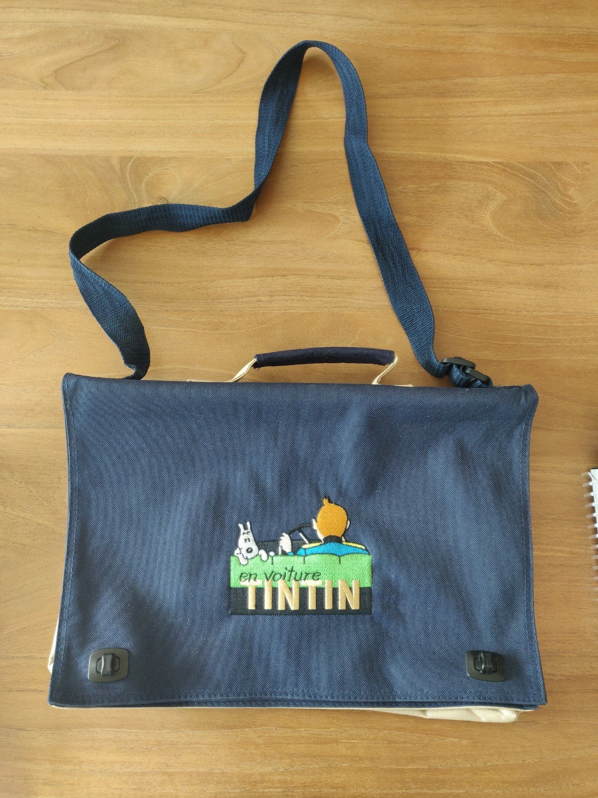 Vintage Kuifje Schoudertas - 'En Voiture Tintin' Design, Blauw, Ophalen of Verzenden, Schoudertas, 30 tot 40 cm