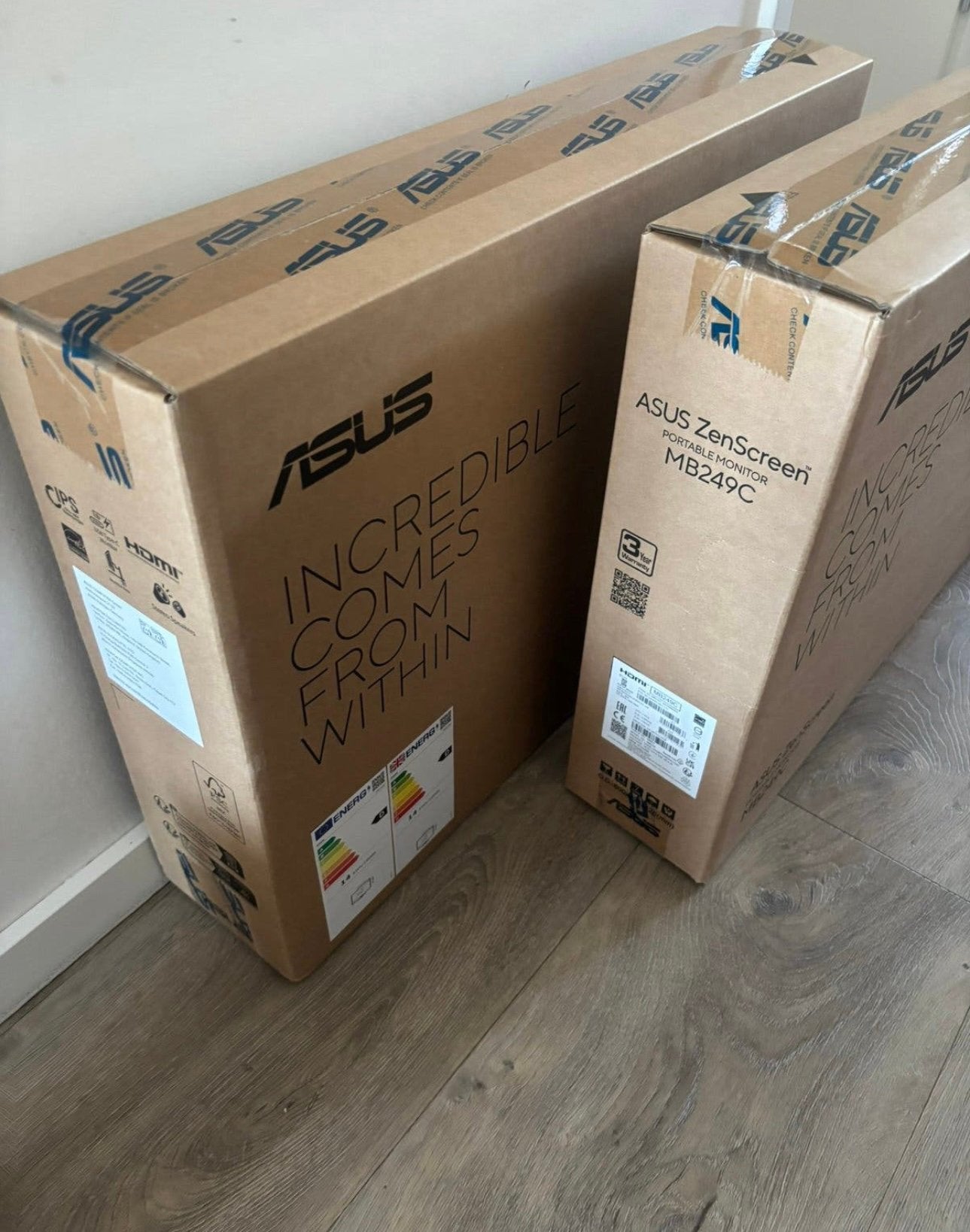 Nieuwe ASUS ZenScreen MB249C Portable Monitor - 23.8 inch FH, Gaming, In hoogte verstelbaar, Nieuw, Full HD