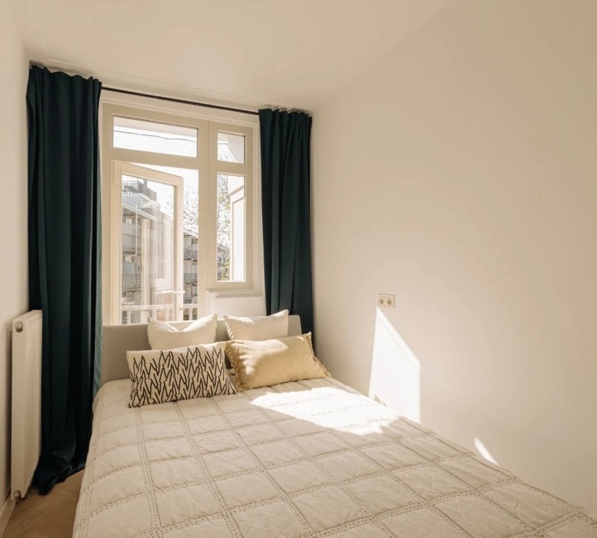 IKEA bed, Ophalen, 140 cm, Zo goed als nieuw, Twijfelaar