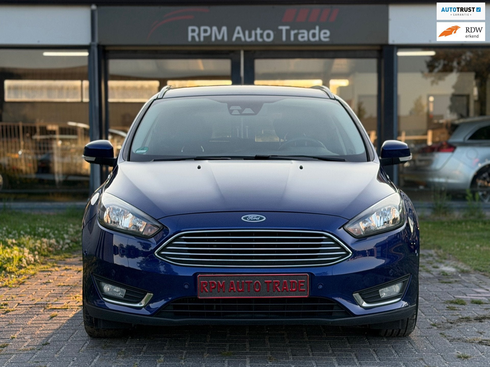 Ford Focus Wagon 1.0 Titanium Edition - Stoelverw. - Cruise, Auto's, Gebruikt, Blauw, Handgeschakeld, 1216 kg