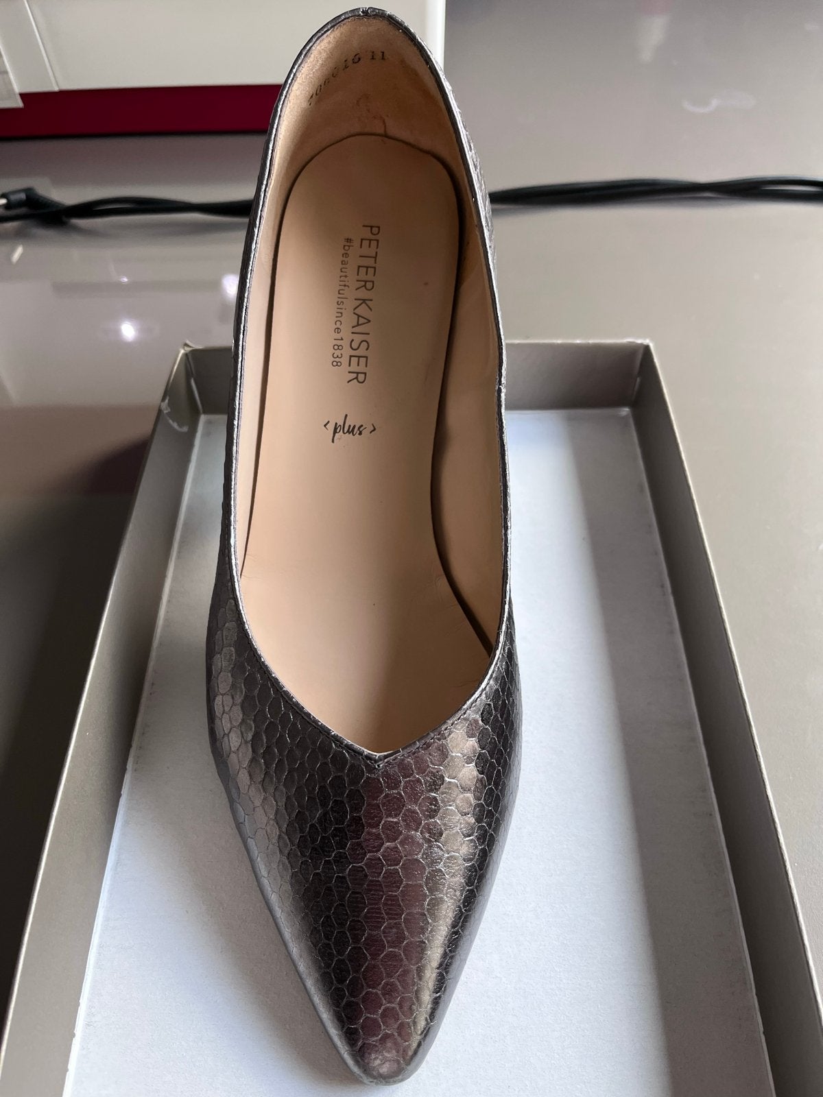 Peter Kaiser Pumps Zilver Slangenprint Hakhoogte 4,5 cm, Ophalen of Verzenden, Zo goed als nieuw, Overige kleuren