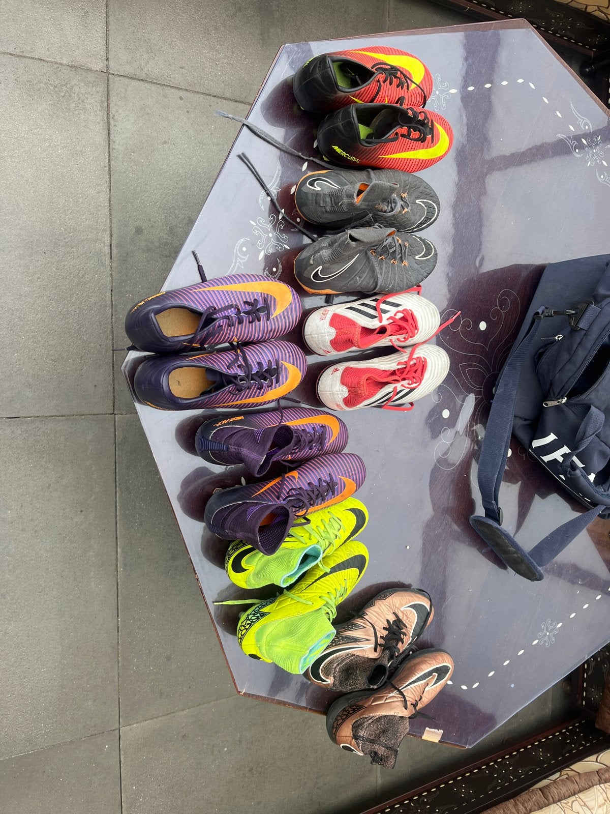 Voetbalschoenen - Diverse merken en maten, Ophalen, Gebruikt, Schoenen, Maat S