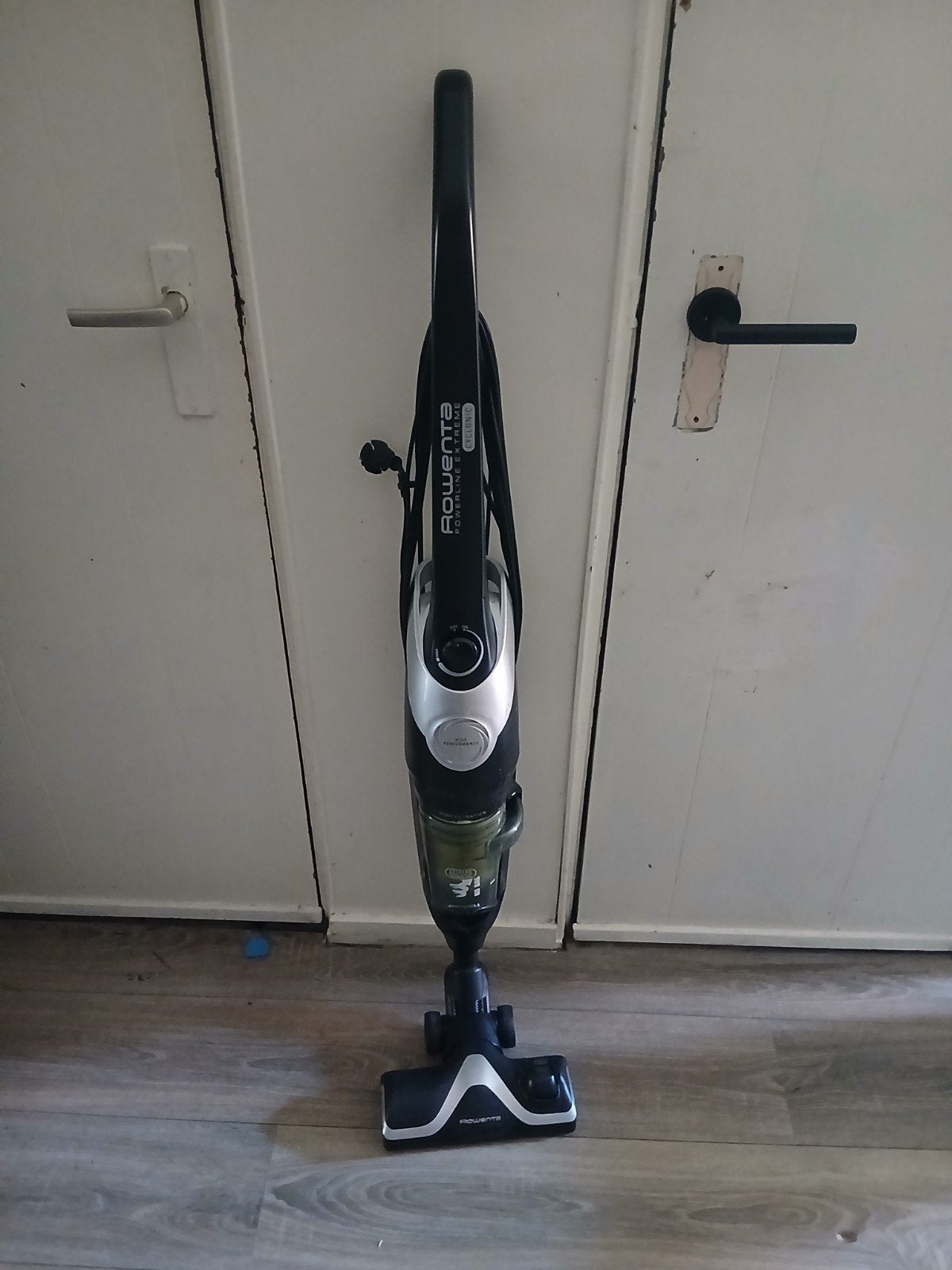 rowenta stofzuiger, Geschikt voor harde vloeren, Zo goed als nieuw, 2000 watt of meer, Reservoir
