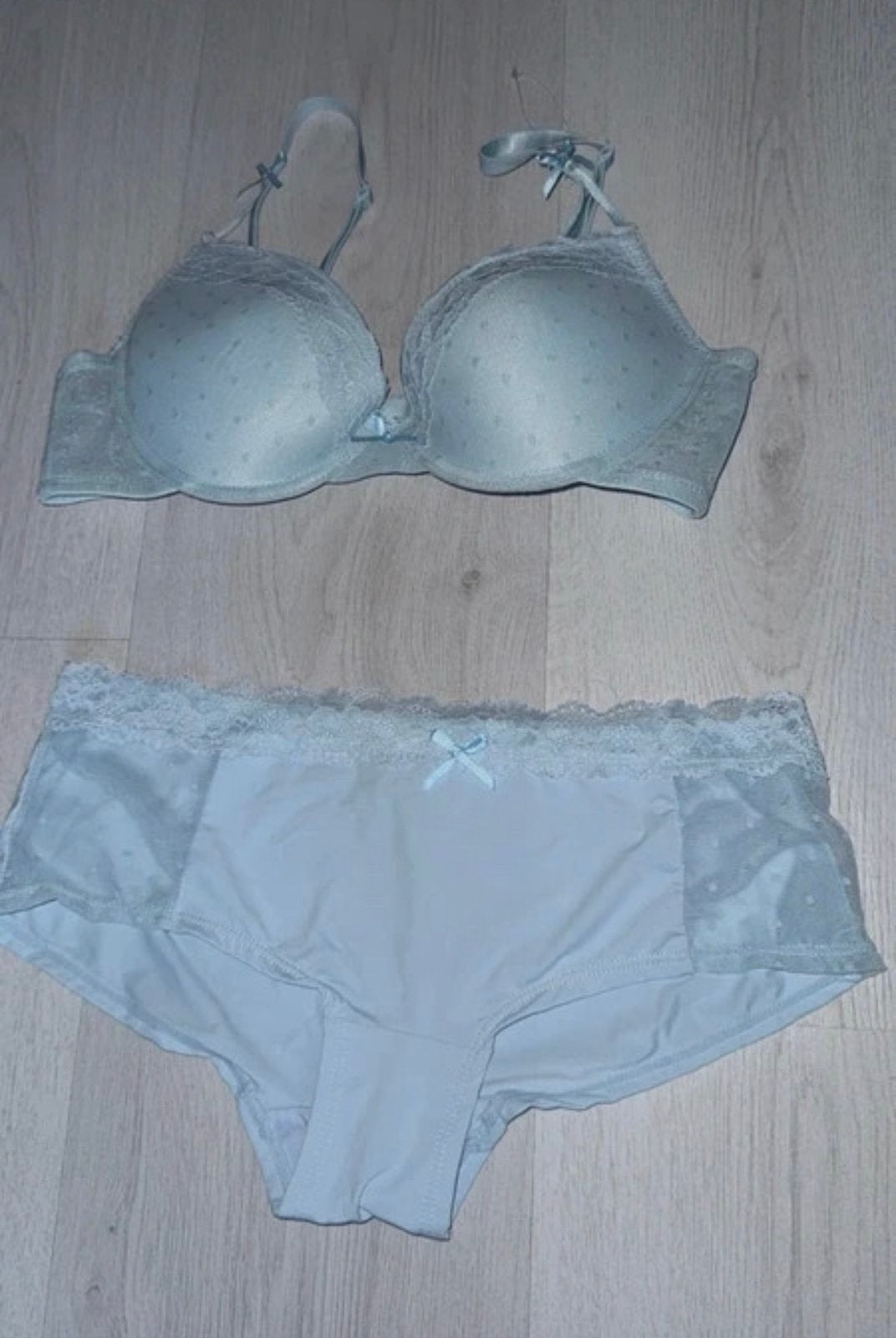 ‼️alleen verzending‼️ Bh setje lichtblauw turqoise 75B M, Kleding | Dames, Verzenden, Setje