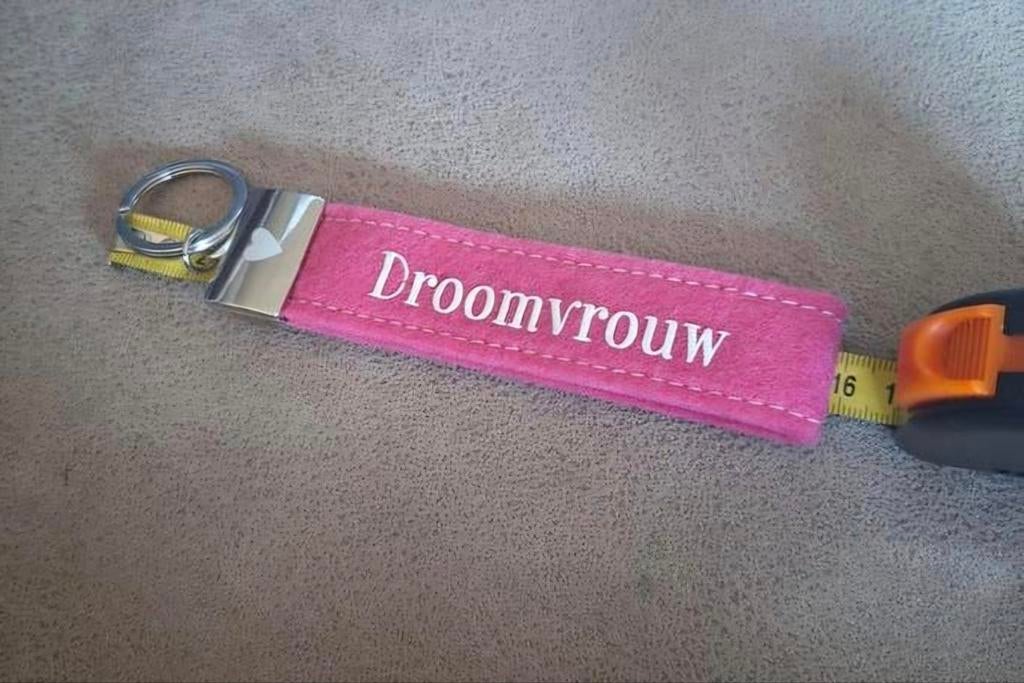 Roze sleutelhanger 'Droomvrouw' 16 cm, Ophalen of Verzenden, Zo goed als nieuw
