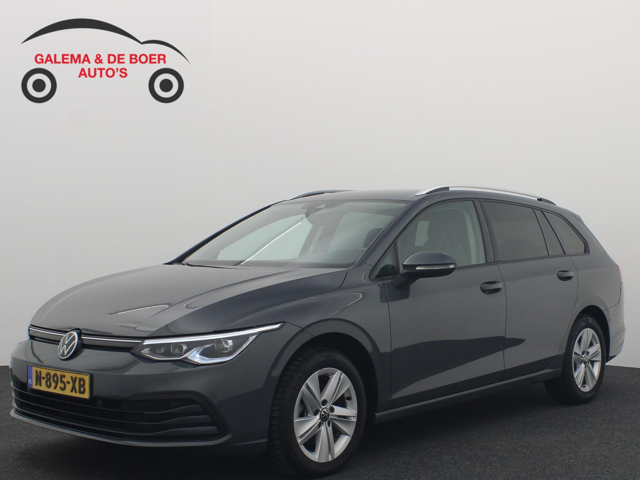 Volkswagen Golf Variant 1.5 eTSI Life Business AUTOMAAT / TR, Auto's, Dealer onderhouden, 4 cilinders, 700 kg, Origineel Nederlands