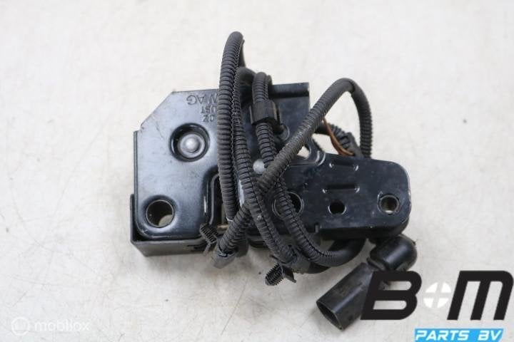 Motorkapslot VW Transporter T5 7H0823509A, Gebruikt