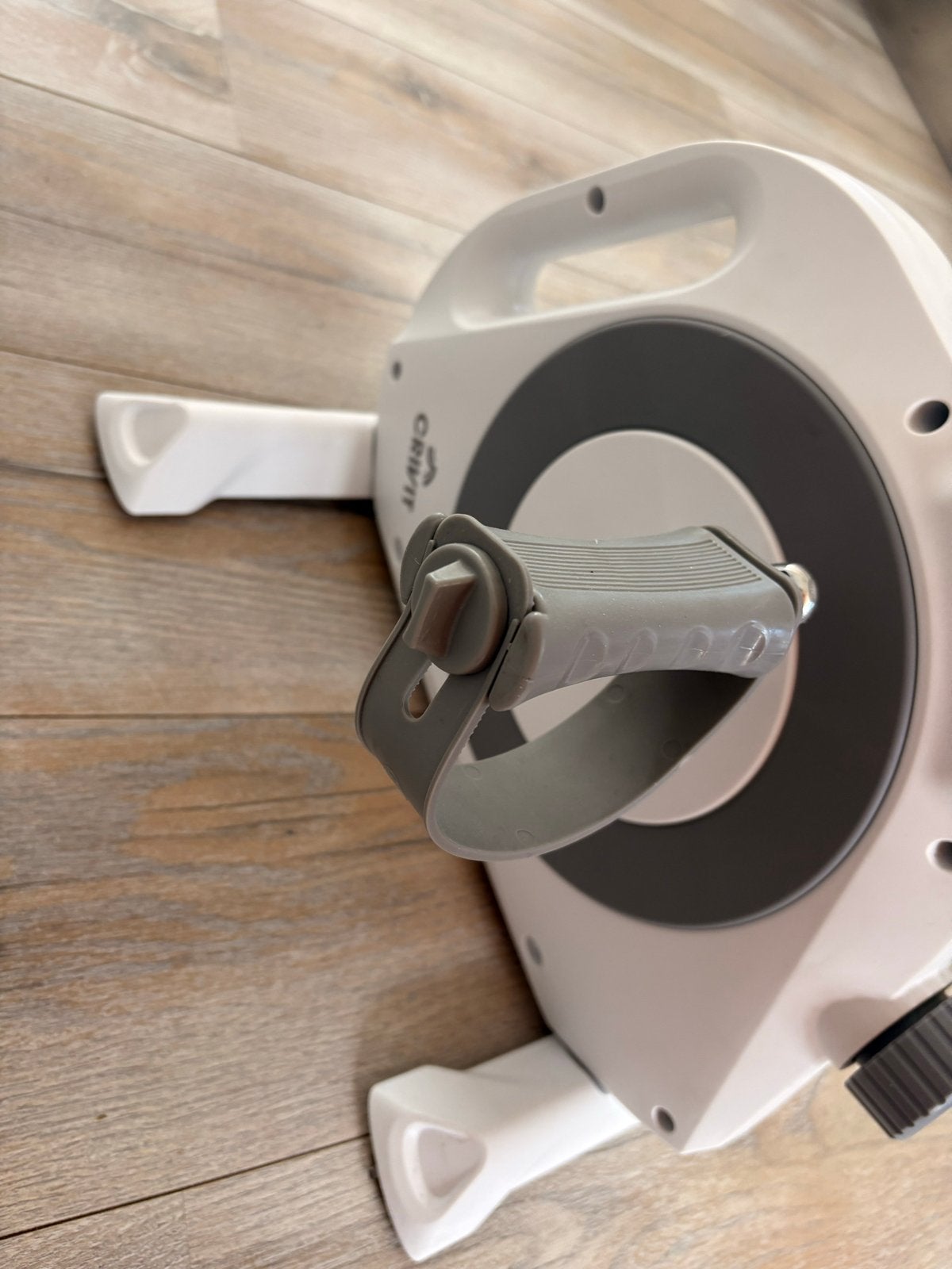Crivit Mini Hometrainer - Compact en Efficiënt, Ophalen, Kunststof, Armen, Zo goed als nieuw