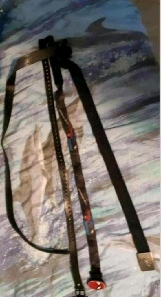 4 Riemen voor een jongen, GRATIS bij een ander pakket., Ophalen of Verzenden, Gebruikt, Overige maten