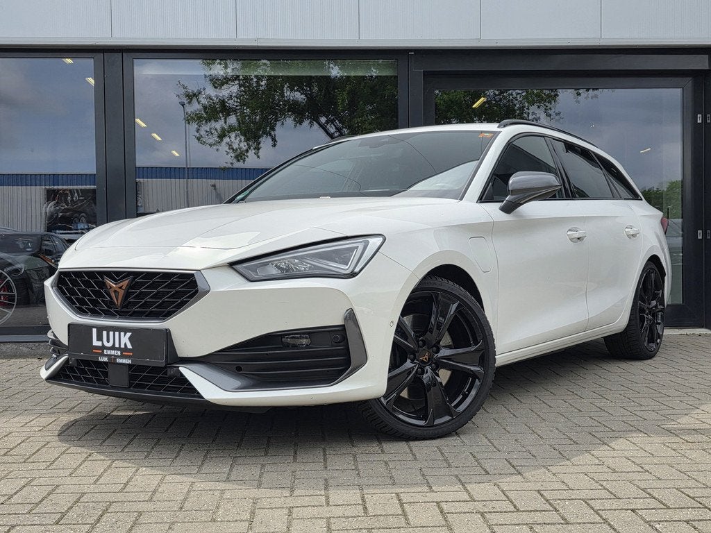 CUPRA Leon Sportstourer 1.4 e-Hybrid VZ Black Edition + MEMO, 77 km/l, Gebruikt, Zwart, 4 cilinders