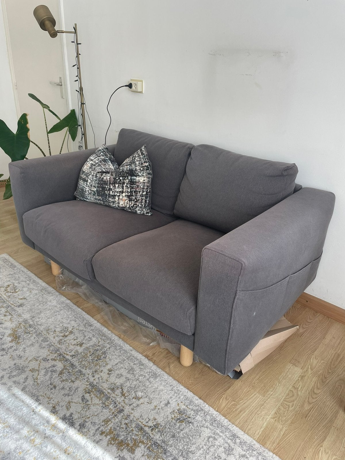 Tweezits bank ikea norsborg grijs, Huis en Inrichting, Banken | Bankstellen, Ophalen, 150 tot 200 cm, Tweepersoons, 75 tot 100 cm