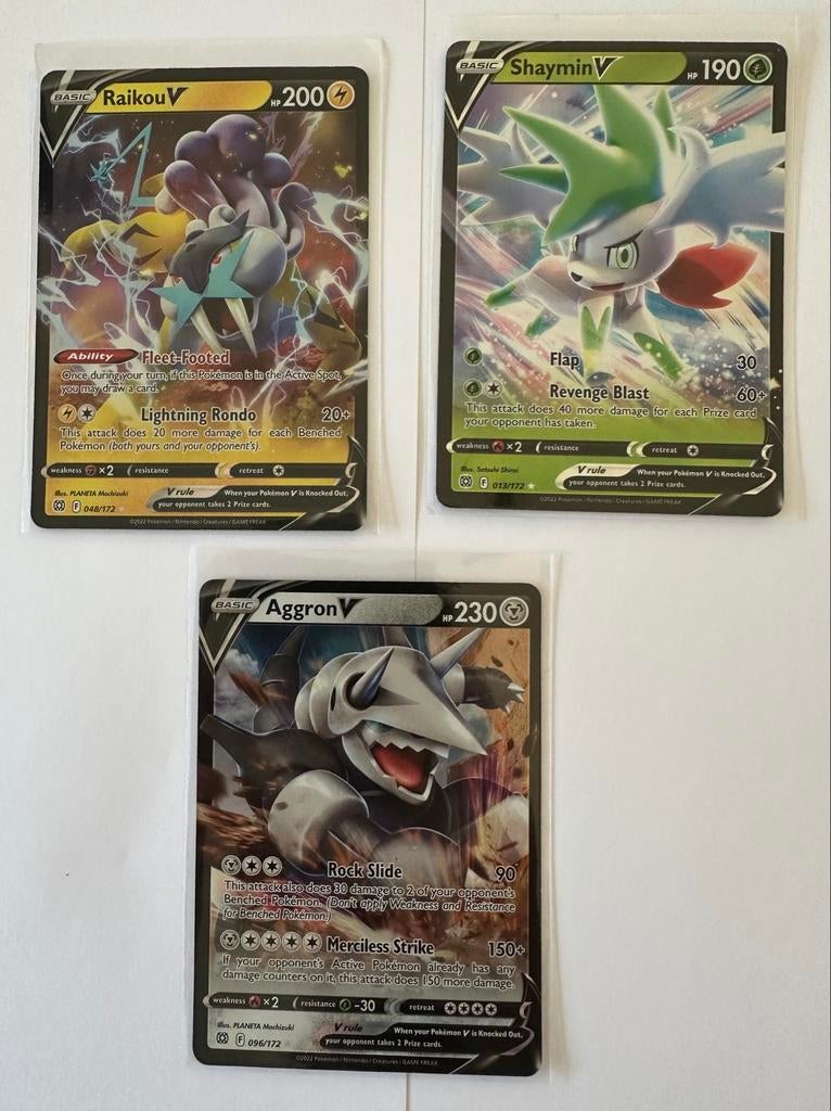 Pokémon V Kaarten: Raikou V, Shaymin V, Aggron V, Ophalen of Verzenden, Zo goed als nieuw, Meerdere kaarten, Foil