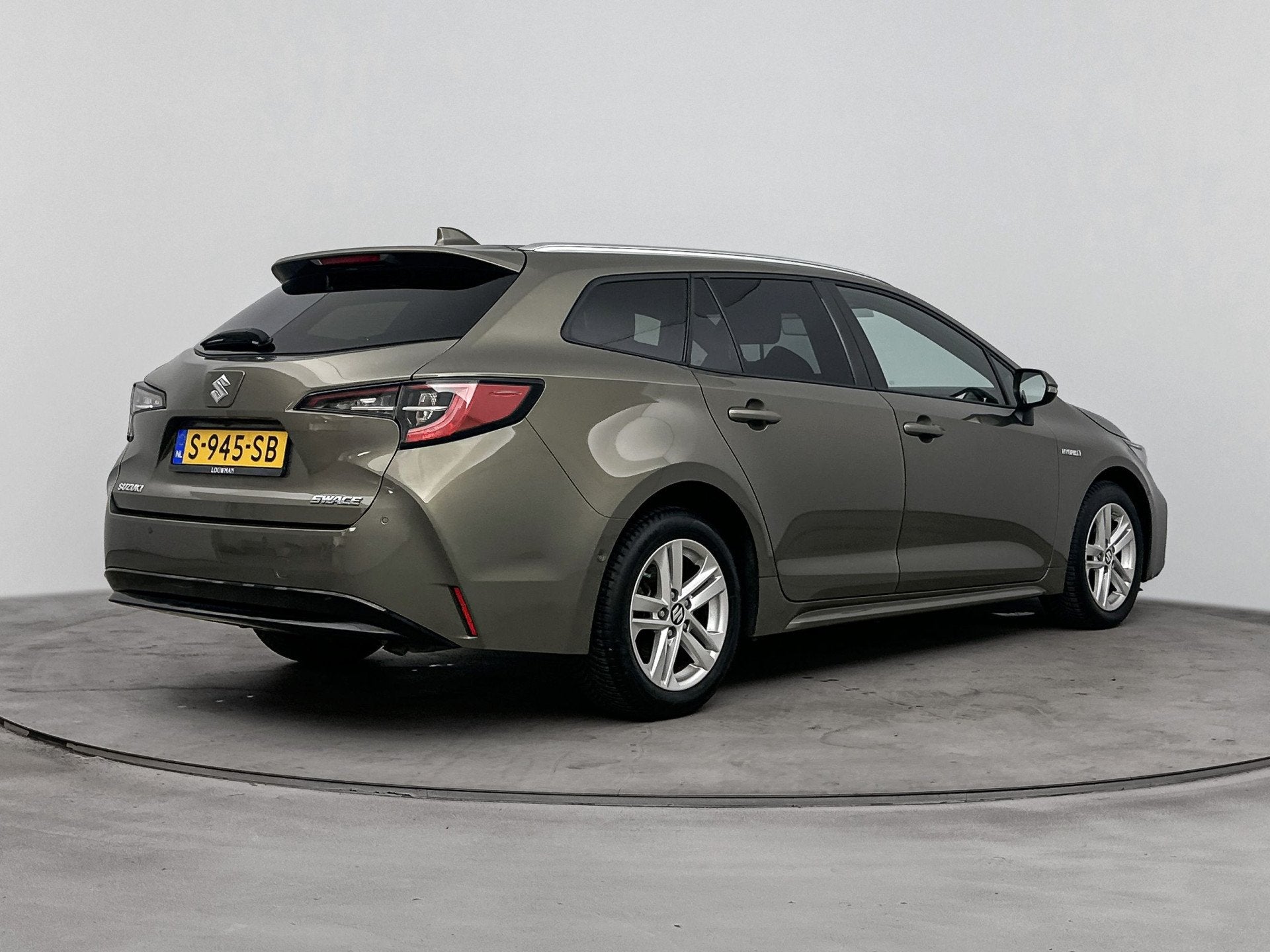 Suzuki Swace 1.8 Hybrid Style Limited | Voorruit-Stuur-Stoel, Auto's, 12 maanden, Gebruikt, 4 cilinders, 122 pk