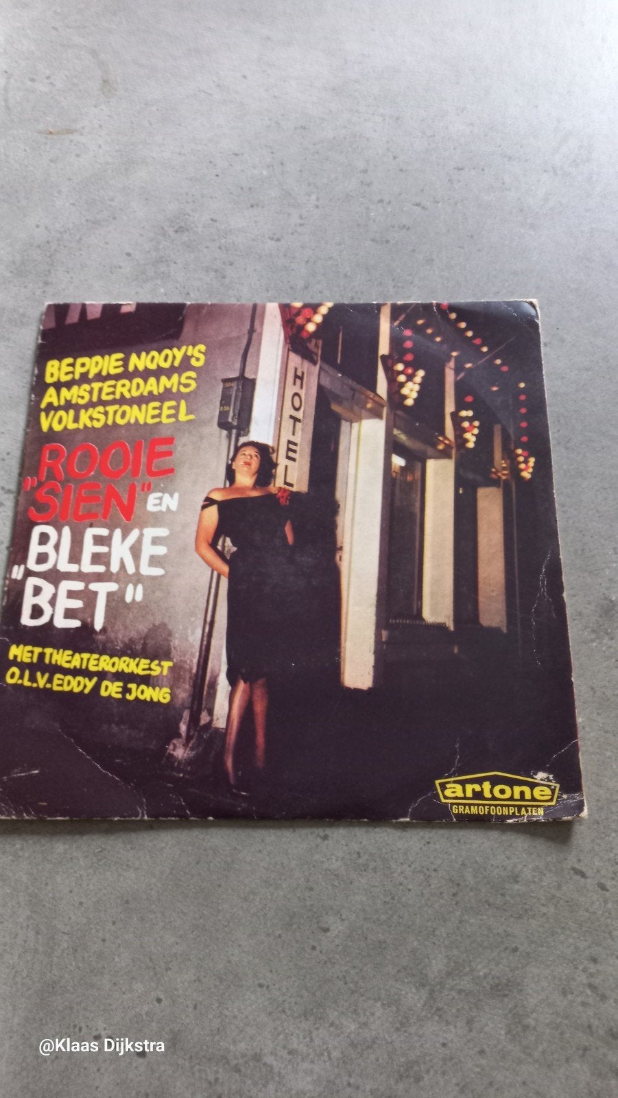 Beppie Nooy's Amsterdams Volkstoneel - Rooie Sien en Bleke B, Ophalen of Verzenden, Gebruikt, 7 inch, Levenslied of Smartlap