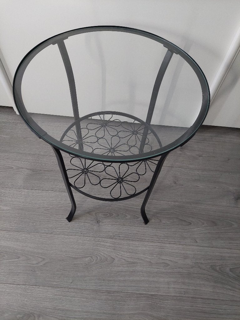 Bijzettafel, Minder dan 55 cm, Metaal of Aluminium, Rond, Zo goed als nieuw