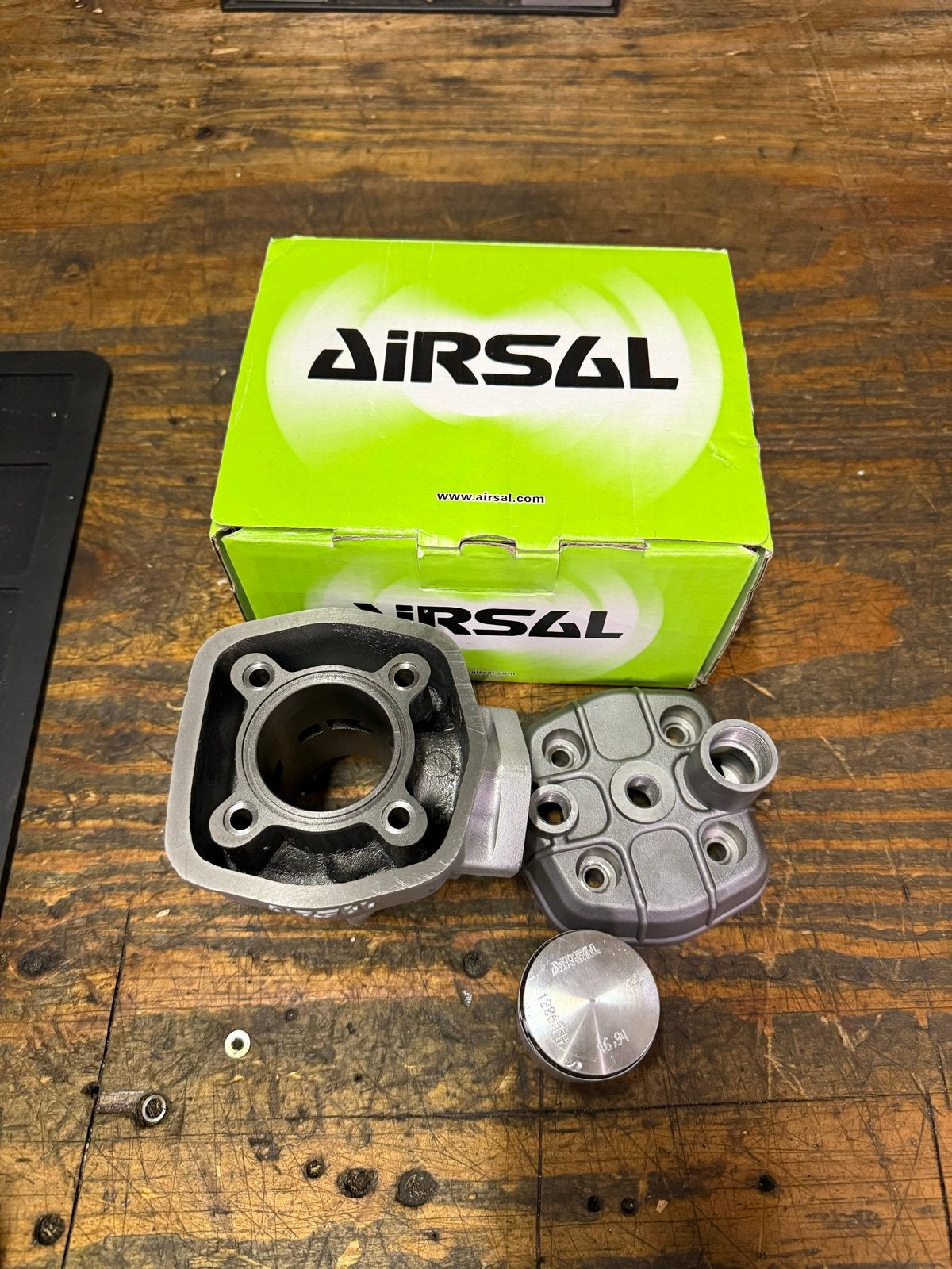 Nieuwe Airsal 70cc Iron Cilinder voor Derbi NT Euro3, Derbi, Derbi, Nieuw, Ophalen of Verzenden