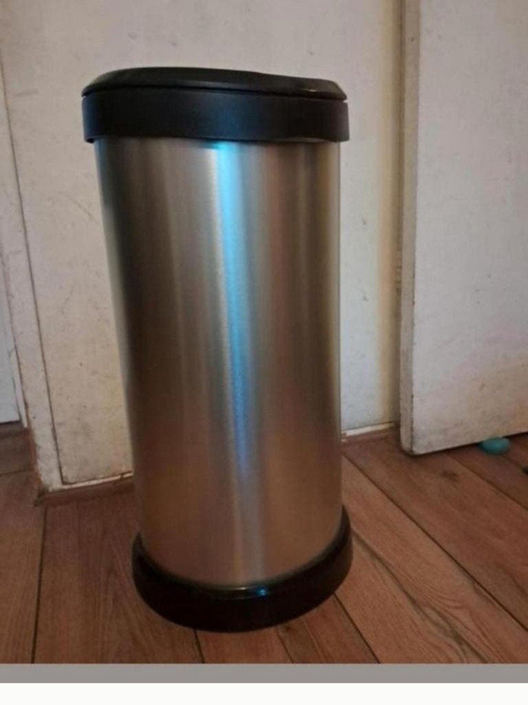 Te koop, Curver merk prullenbak met push /vinger druk functi, Ophalen, Zo goed als nieuw, Metaal