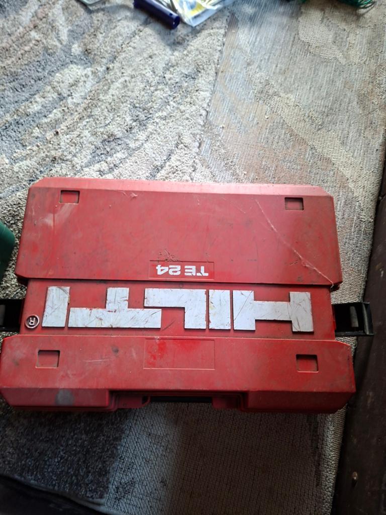 Hilti TE24 Boorhamer - Werkt naar behoren, Ophalen, Boor- en/of Breekhamer, Klopboormechanisme, Gebruikt