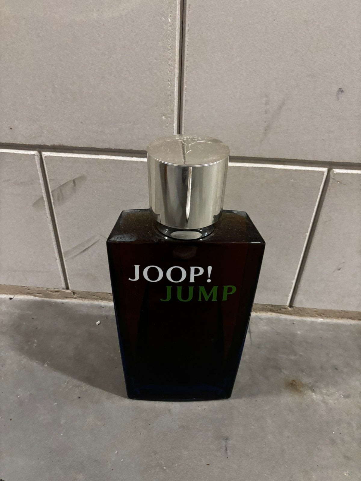 Joop Jump giant factice decoratieve parfum, Sieraden, Tassen en Uiterlijk, Ophalen of Verzenden, Zo goed als nieuw