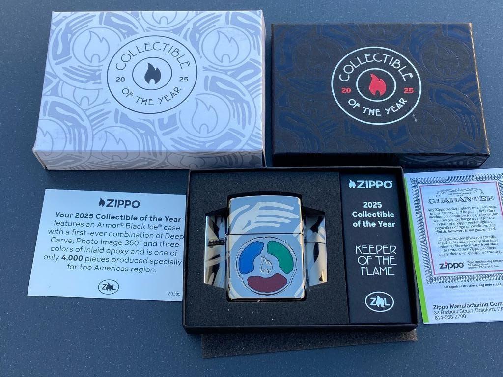 Zippo collectible of the year 2025 #0534/4000, Ophalen of Verzenden, Nieuw, Aansteker