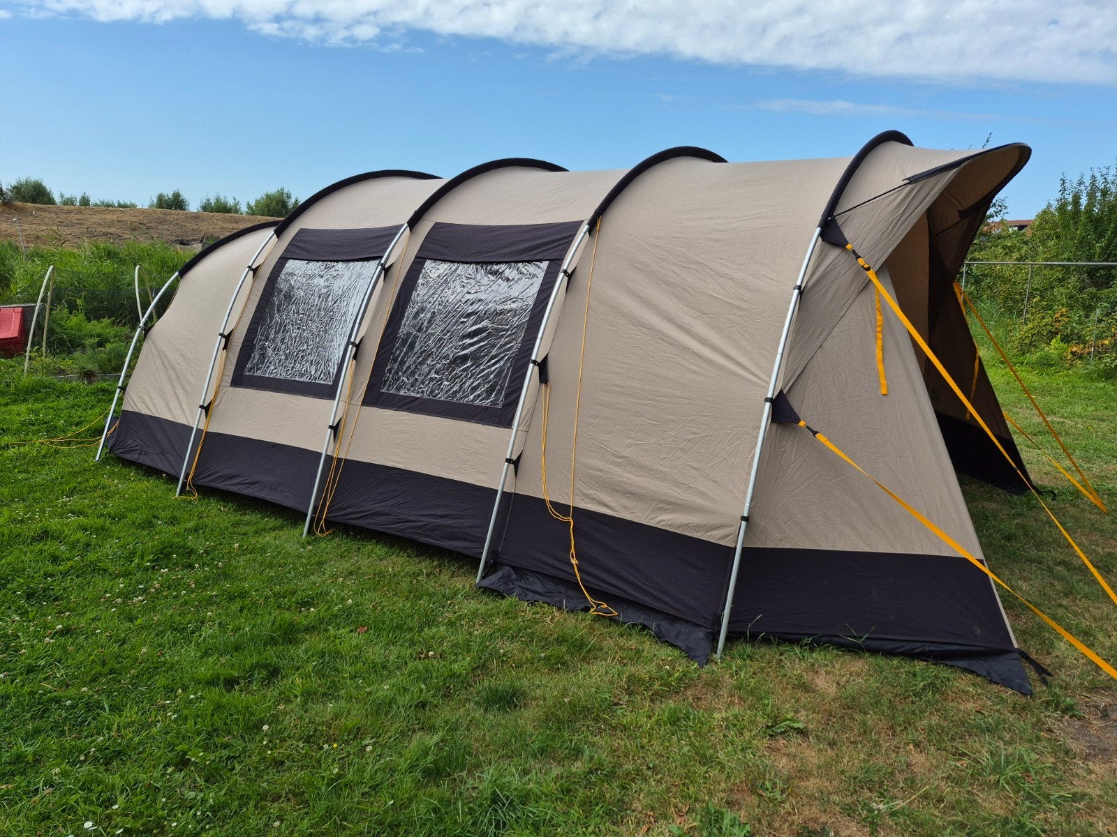 redwood burcht 440 voor 6 personen - met veel extra's, Caravans en Kamperen, Ophalen, Zo goed als nieuw, Tot en met 6