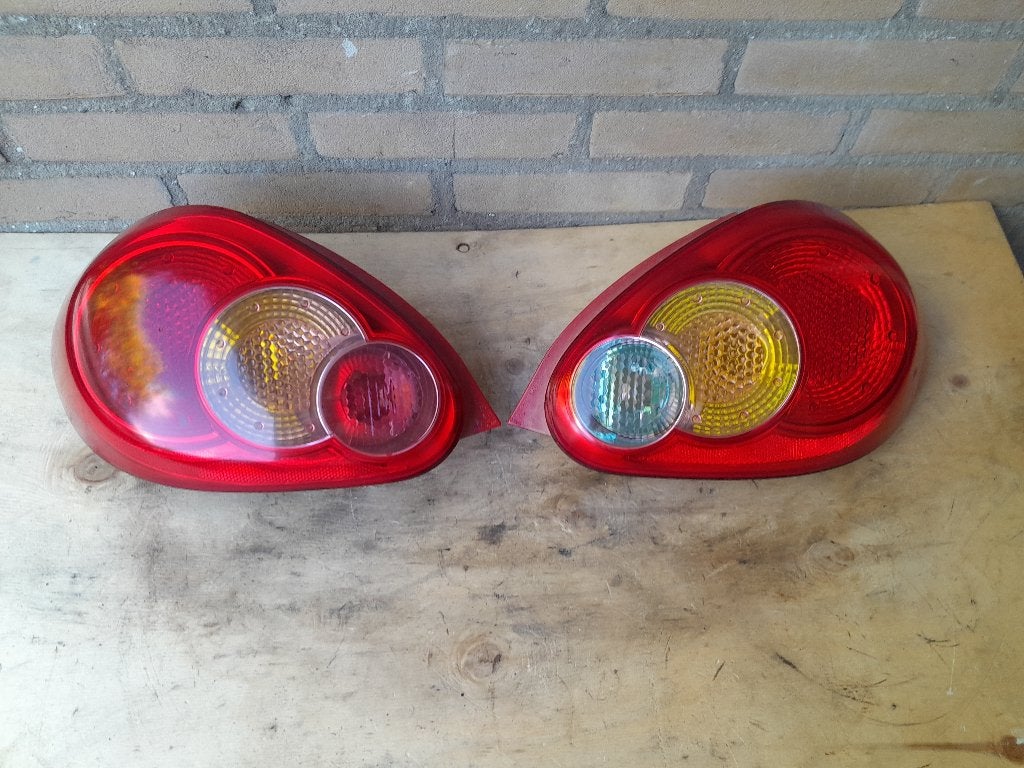 ACHTERLICHT - Links & Rechts - Origineel - TOYOTA AYGO - B10, Verzenden, Gebruikt, Toyota