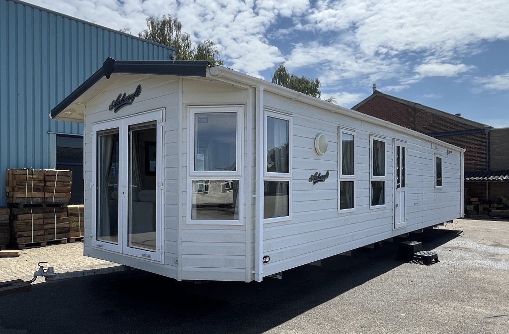 ABI Ashcroft uit 2014, CV, dubbel glas , kunststof bekleding, Caravans en Kamperen, Tot en met 4