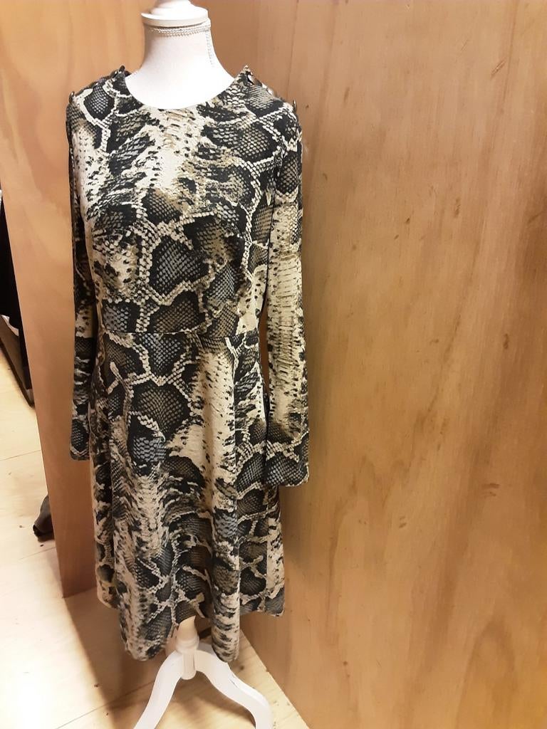 Jurk met slangenprint janice maat 42 NIEUW, Kleding | Dames, Jurken, Janice, Maat 42/44 (L), Nieuw, Ophalen of Verzenden