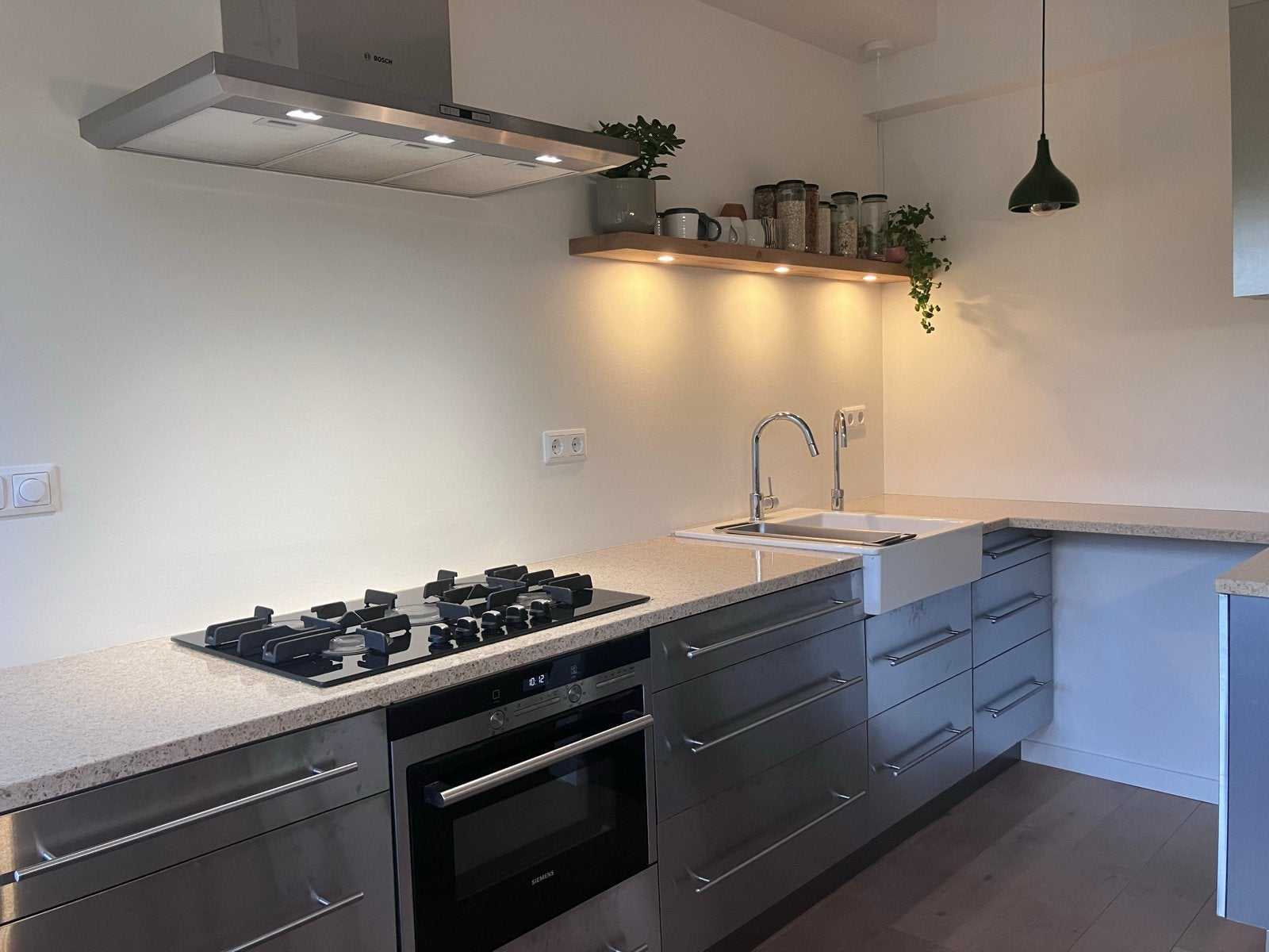Nette IKEA keuken uit 2014 met RVS fronten en composiet blad, Ophalen, Gebruikt, Hoekkeuken, Composiet