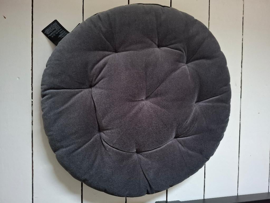 Stoelkussens H&M home 4 stuks, Huis en Inrichting, Woonaccessoires | Kussens, Ophalen, Zo goed als nieuw, Grijs, Rond