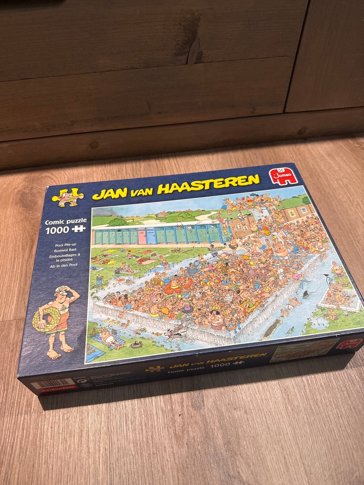 Jan van Haasteren puzzel - Pool Plage (1000 stukjes), Ophalen of Verzenden, 500 t/m 1500 stukjes, Zo goed als nieuw, Legpuzzel