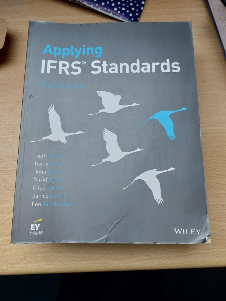 Applying ifrs standards, Ophalen of Verzenden, Beta, Zo goed als nieuw, HBO