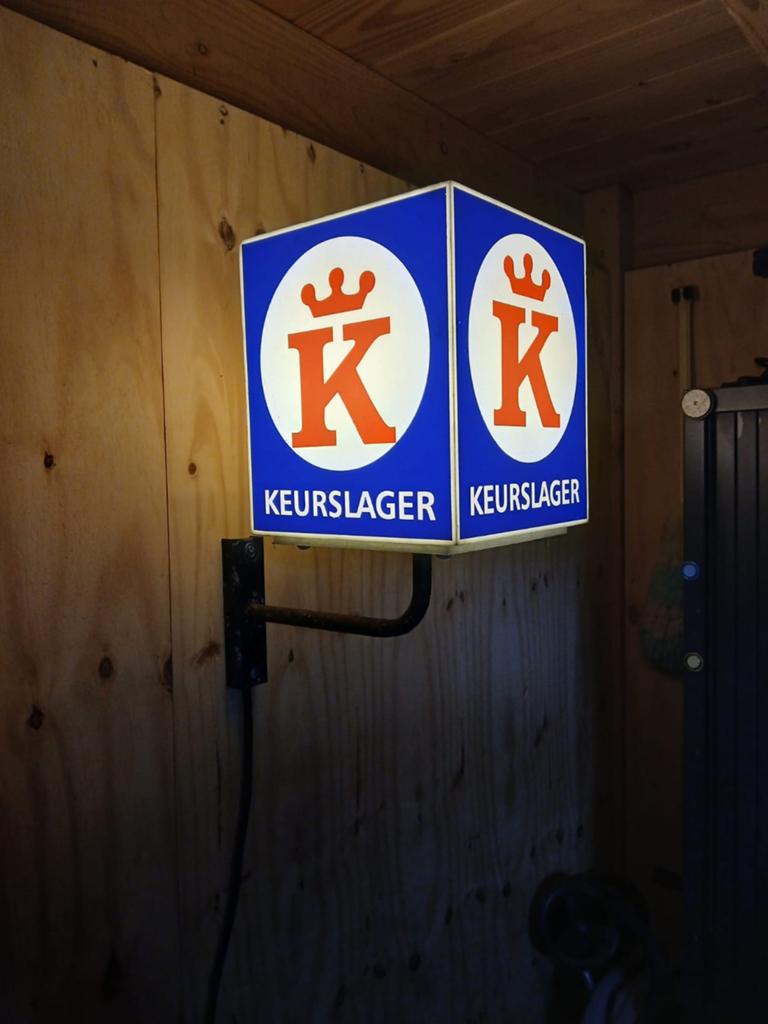 Oud Keurslager uithangbord met verlichting, Ophalen, Lichtbak of (neon) lamp