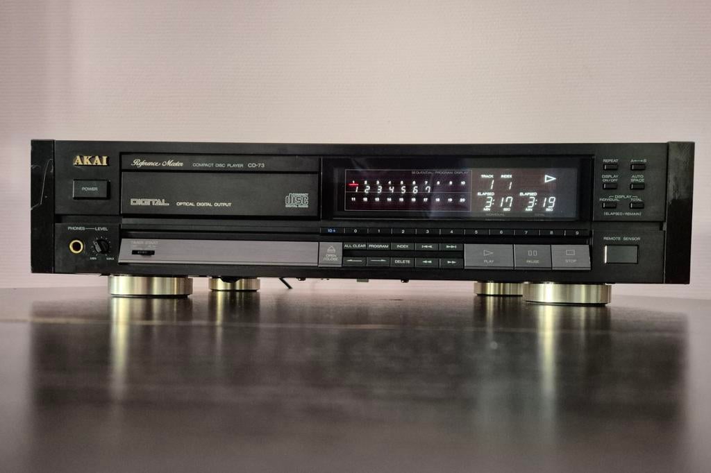 AKAI CD-73 REFERENCE MASTER, uniek, nergens te vinden., Ophalen of Verzenden, Zo goed als nieuw