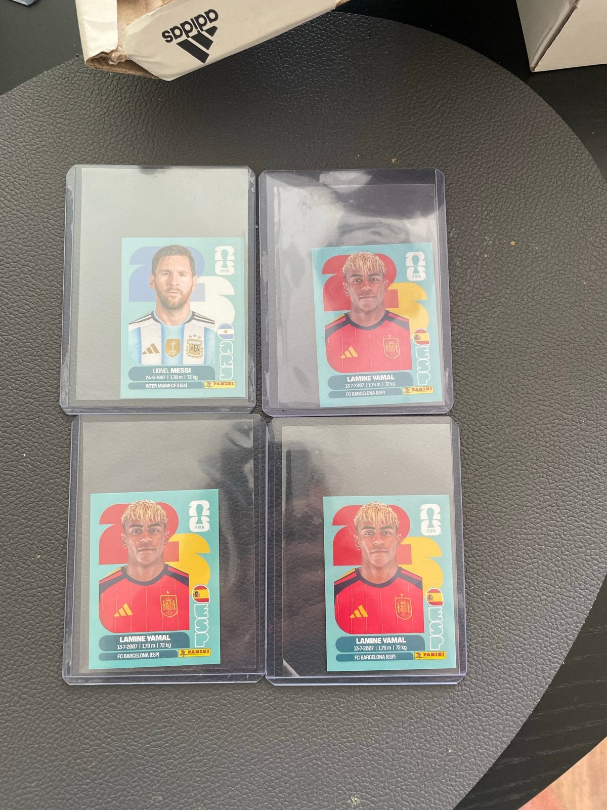 Panini Voetbalstickers: Messi & Lamine Yamal (3x), Ophalen of Verzenden, Zo goed als nieuw, Stickers en Plaatjes