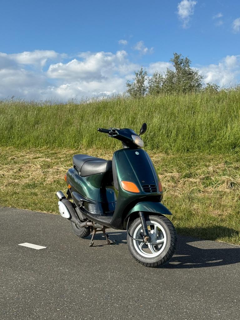 Piaggio zip type 3 70cc, Ophalen, Maximaal 45 km/u, Zo goed als nieuw, Benzine