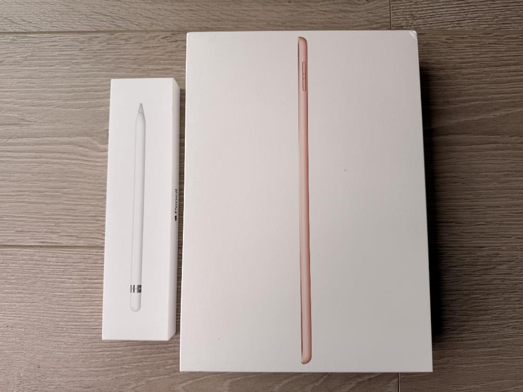 Apple iPad 8th Generation Wi-Fi 128GB Gold + Apple Pencil, Computers en Software, Apple iPads, 10 inch, Apple iPad, Ophalen of Verzenden