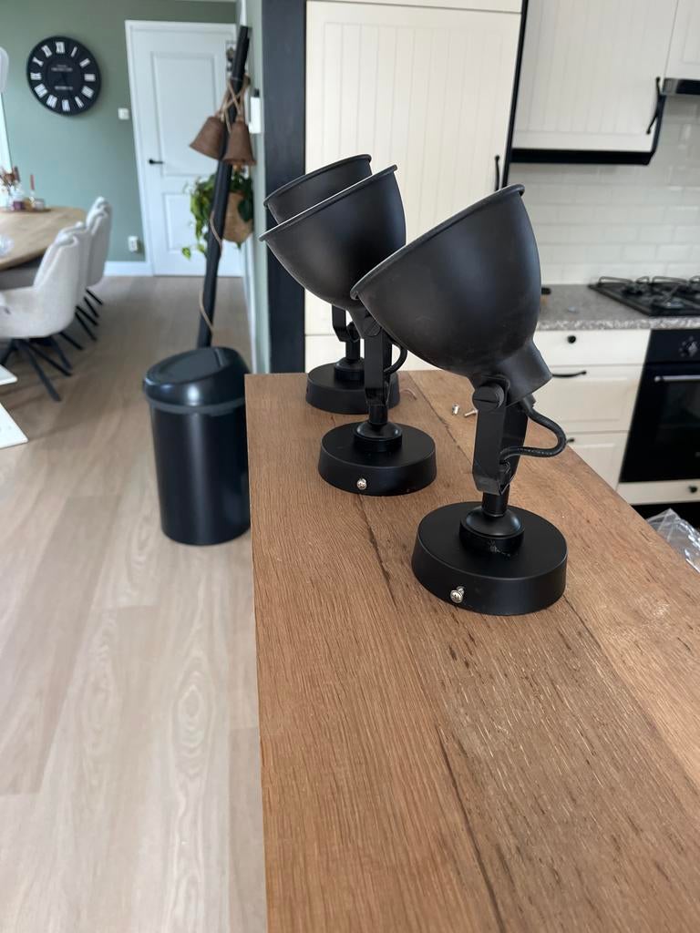 Set van 3 zwarte opbouwspots - Zo goed als nieuw, 30 tot 60 watt, Overige typen, Overige fittingen, Ophalen of Verzenden
