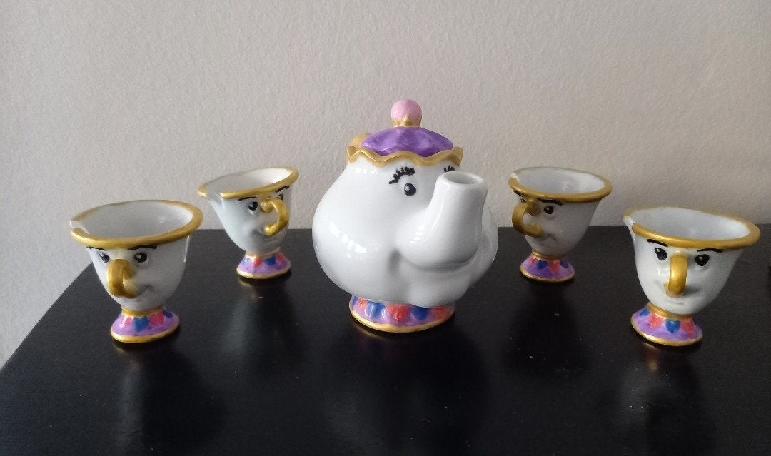 Belle en het Beest Theeservies - Mevrouw Tuit en Barstje, Ophalen of Verzenden, Zo goed als nieuw, Meisje