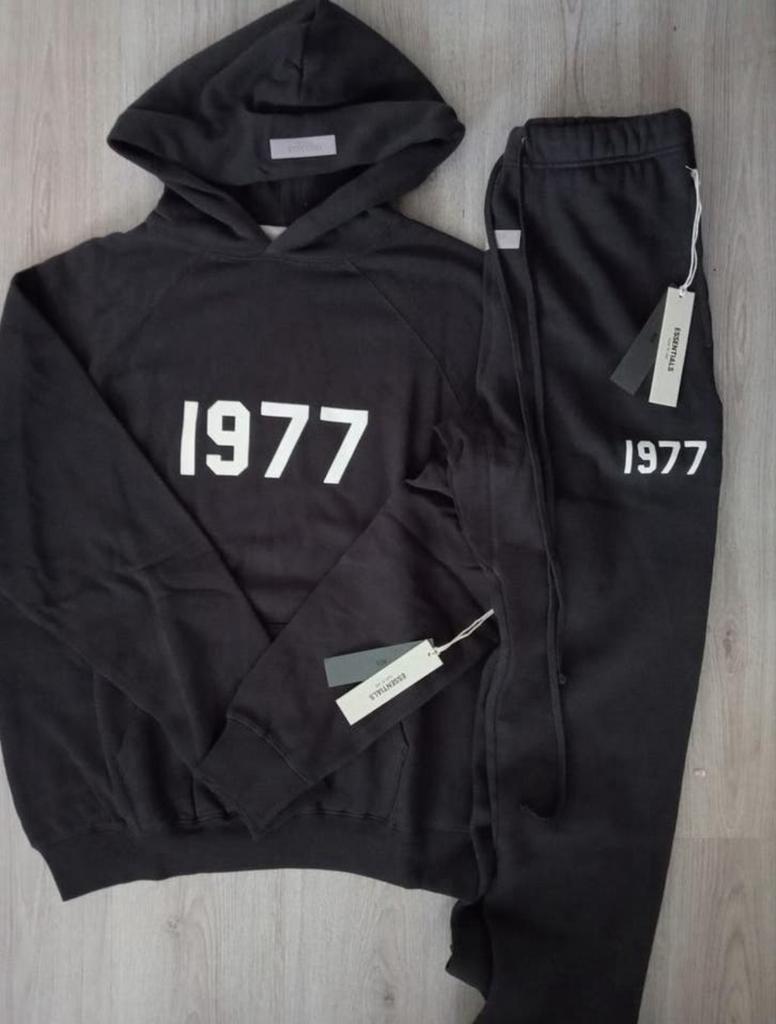Essentials trainigspak 1977 iro, Ophalen of Verzenden, Zo goed als nieuw, Zwart, Voetbal