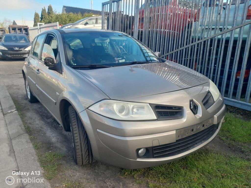 Renault Megane 1.6-16V ONDERDELEN, Gebruikt, Renault, Renault