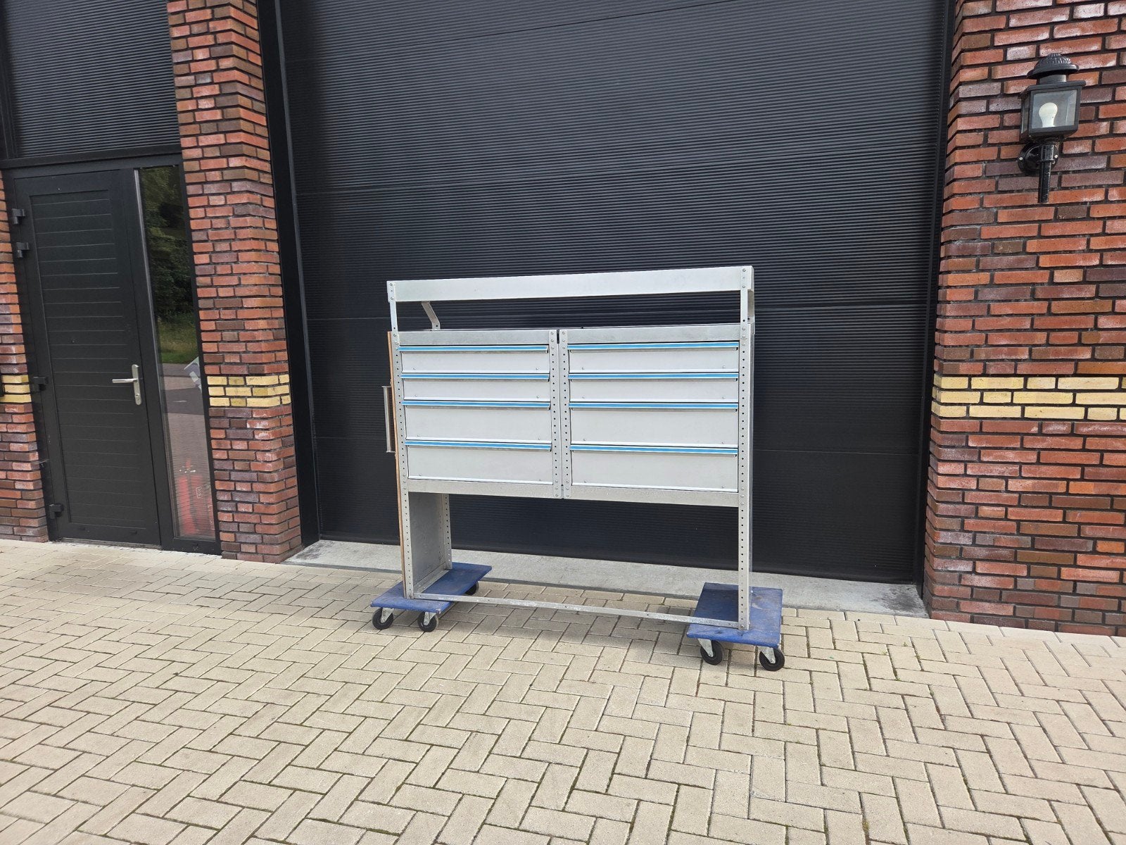 Finnerup bedrijfswagen inrichting bedrijfswageninrichting, Ophalen