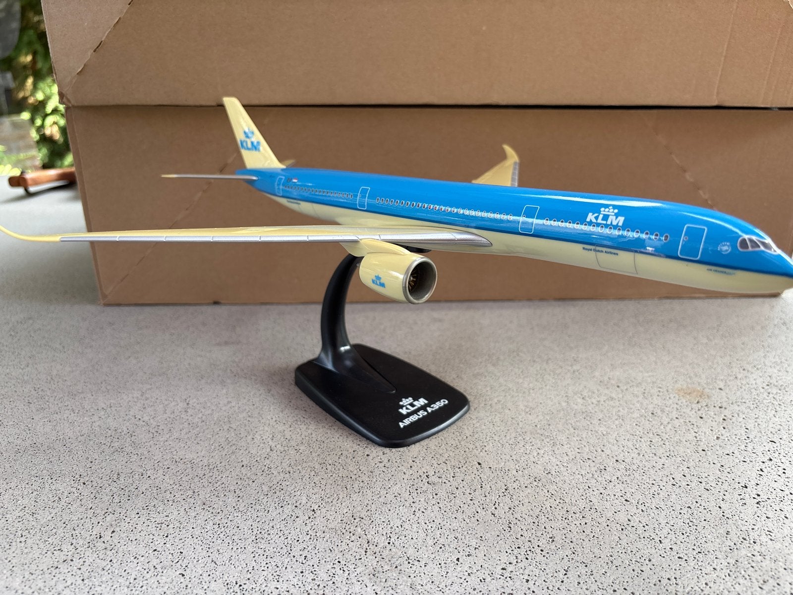 KLM Airbus A350 Schaalmodel - Zo goed als nieuw,verkleurd, Ophalen, Gebruikt, Schaalmodel
