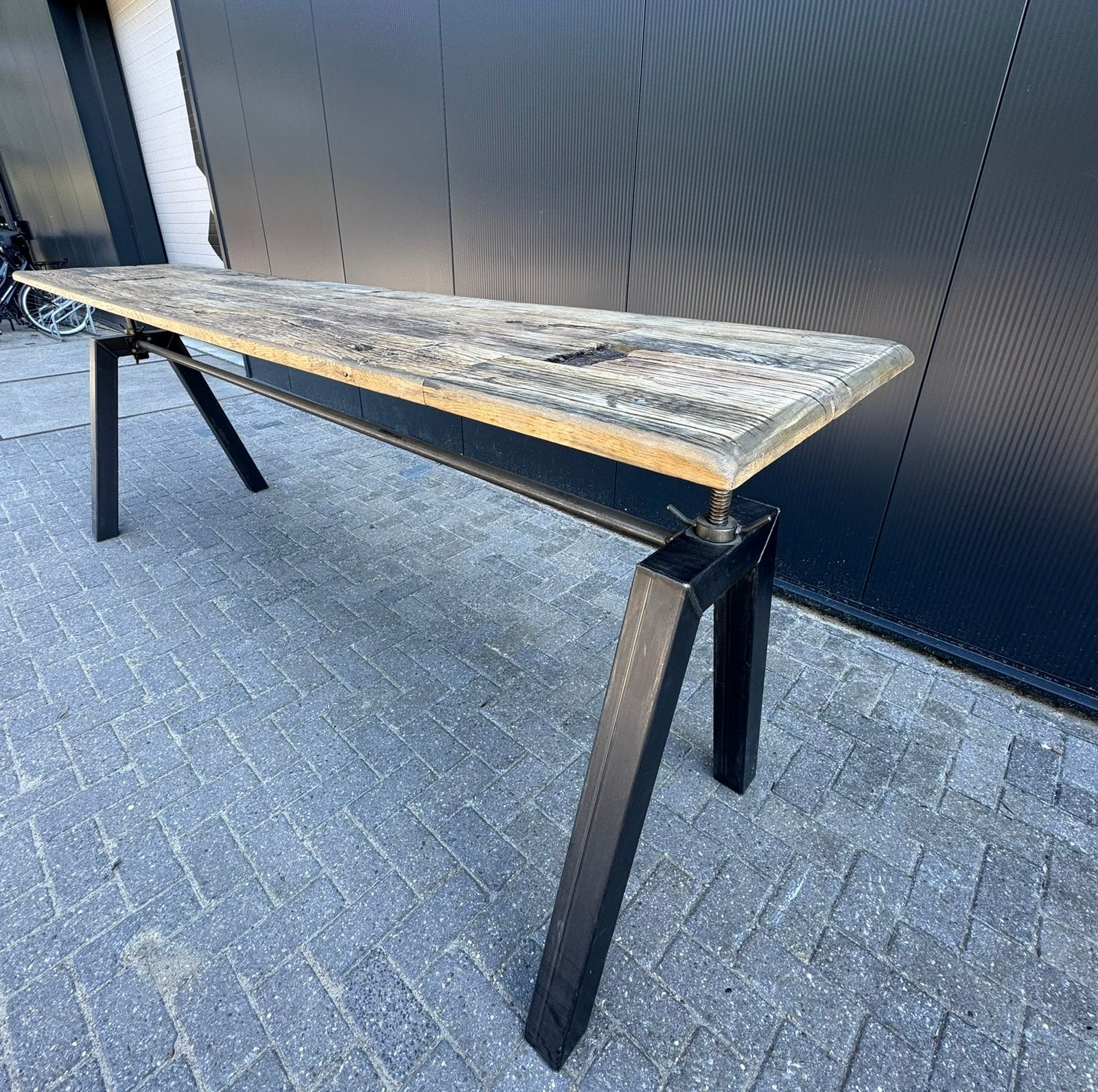 Industriële Design Presentatietafel, Massief Oud Hout, Ophalen, Zo goed als nieuw